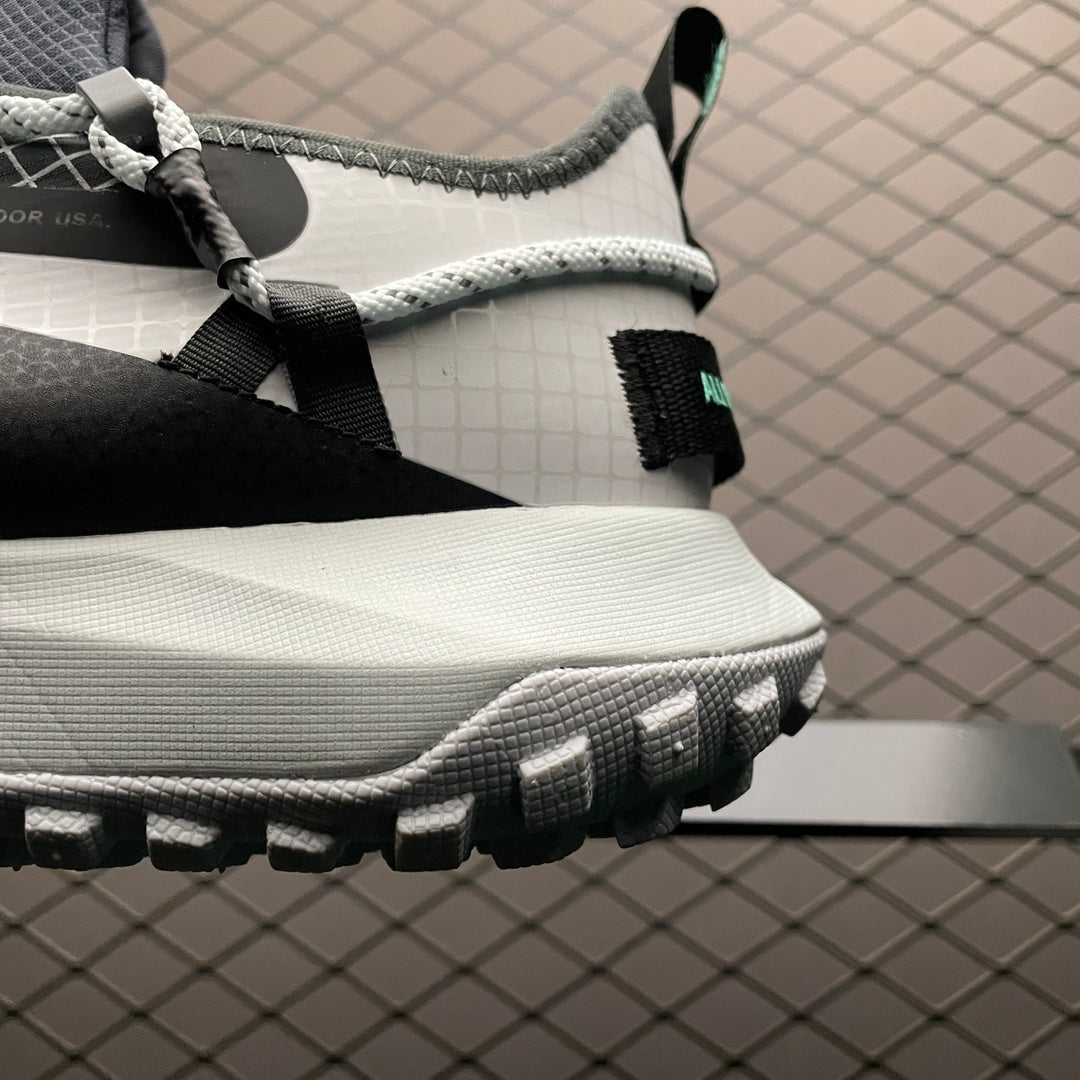 Nike ACG Mountain Fly Low Gore-Tex SE Black & White