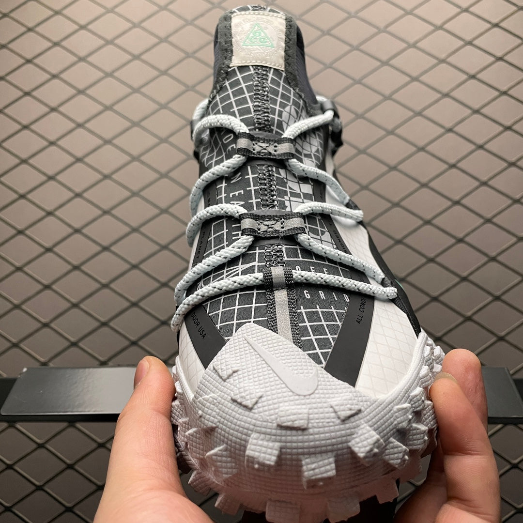 Nike ACG Mountain Fly Low Gore-Tex SE Black & White